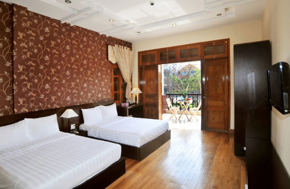 Sofia Suite Hotel Danang Exterior photo